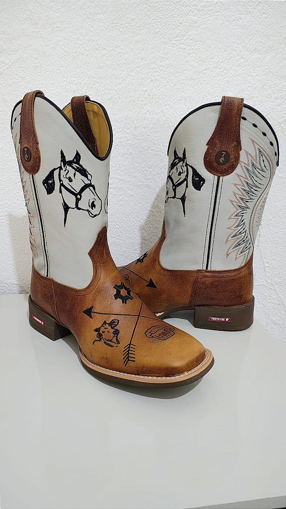 Bota Texana Country Cavalo Couro Fossil