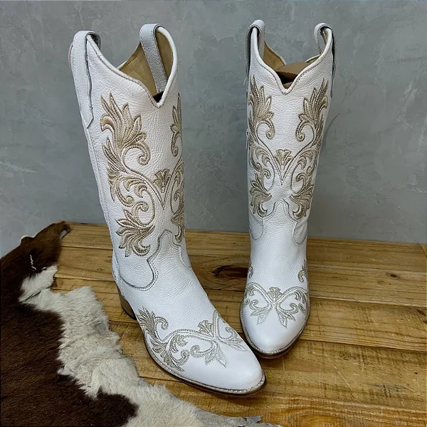 Texana Bico Fino Arizona - Couro Branco Bordado Bege Produto sob encomenda.