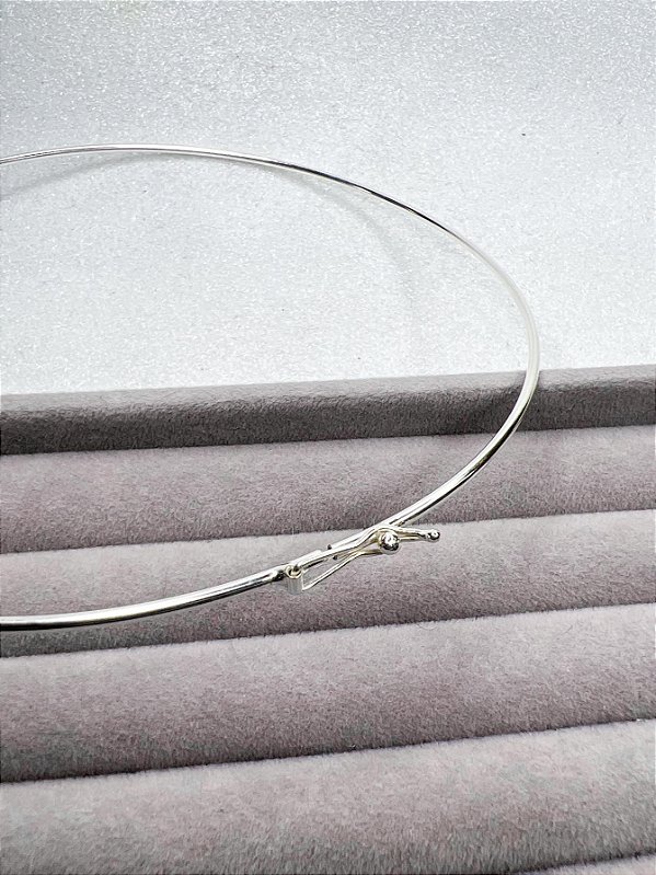 Colar Choker Rígido Liso com Trava em Prata 925