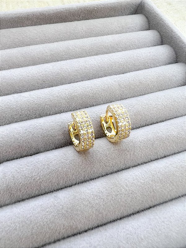 Brinco Argola Click Cravejado Banhado a Ouro 18k