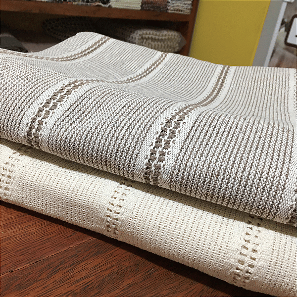 Toalha de Mesa Vazada em Tear 1,50X2,20 – em algodão