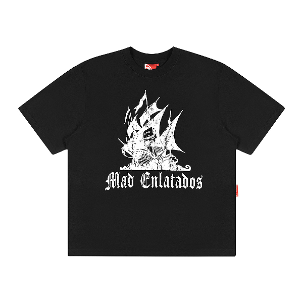 Camiseta MAD Enlatados Barco da Pirataria Preto
