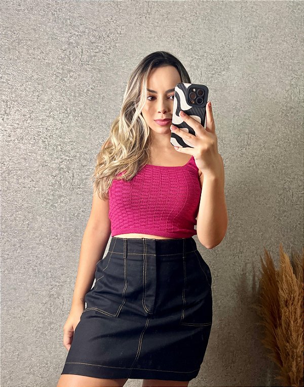 SAIA PRETA EM LINHO COM COSTURAS APARENTES