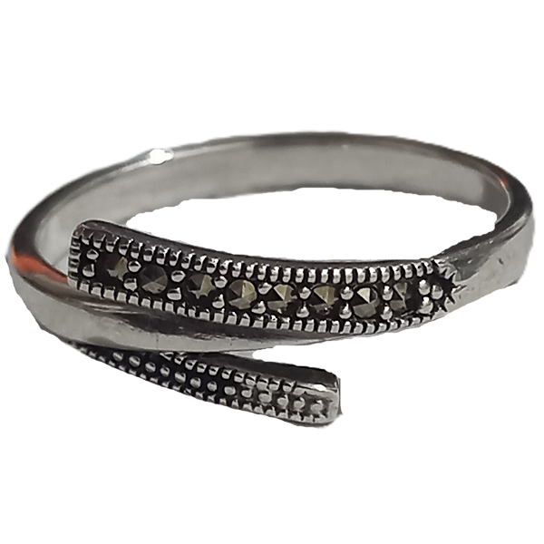 Anel de Prata 925 com Marcassitas No. 15