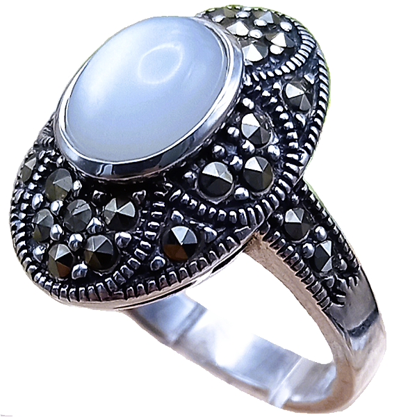 Anel Oval de Prata 925 com Marcassitas e Madrepérola No.15/16