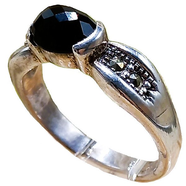 Anel Solitário De Prata 925 Com Marcassitas e Ônix Facetado No. 18