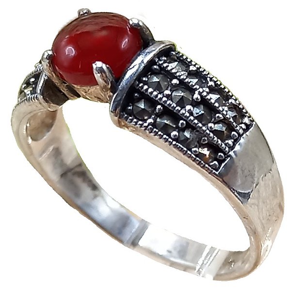 Anel Solitário De Prata 925 Com Marcassitas e Ágata Vermelha No. 19