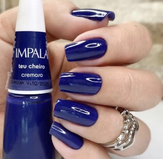 ESMALTE CREMOSO TEU CHEIRO IMPALA