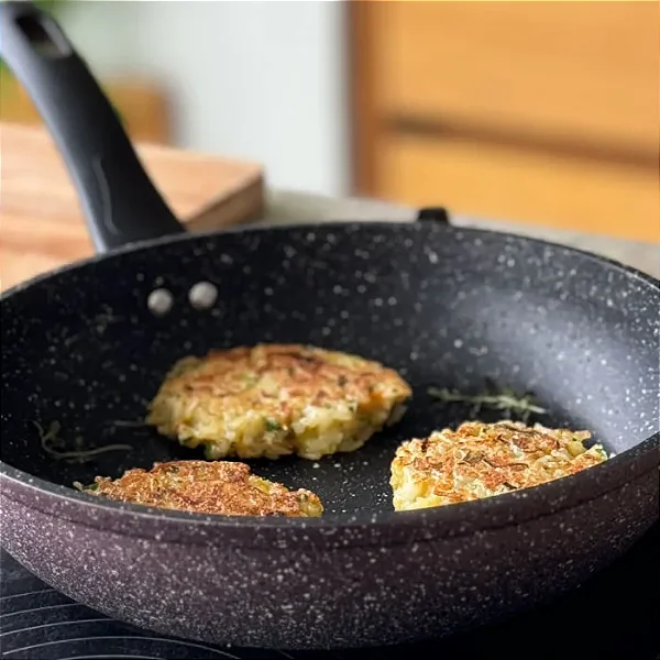 Frigideira Antiaderente 24cm Rosê c/ Tampa de Vidro