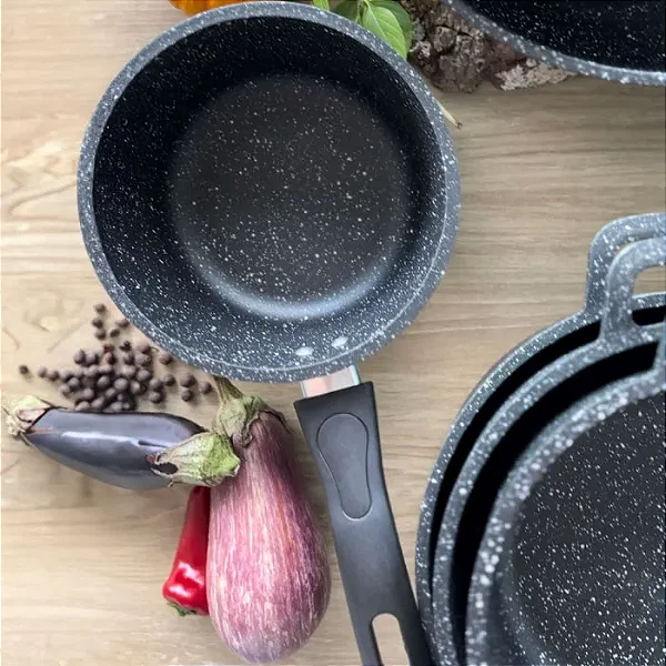 Panela Antiaderente 16cm Black c/ Tampa de Vidro