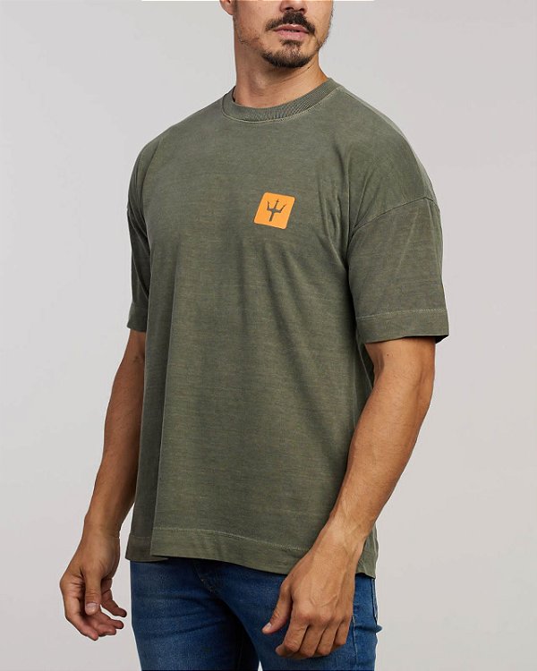 Camiseta Stone Oversized Verde Musgo