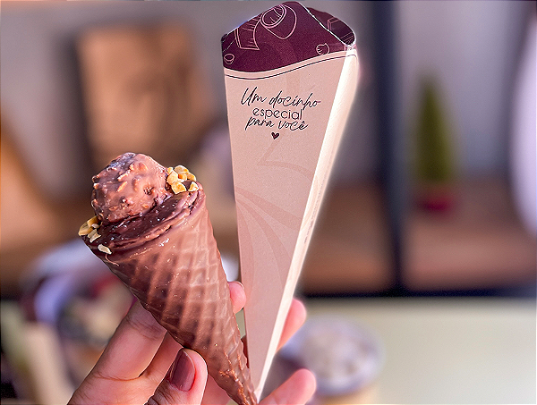 Cone trufado Ferrero Rocher - Delivery
