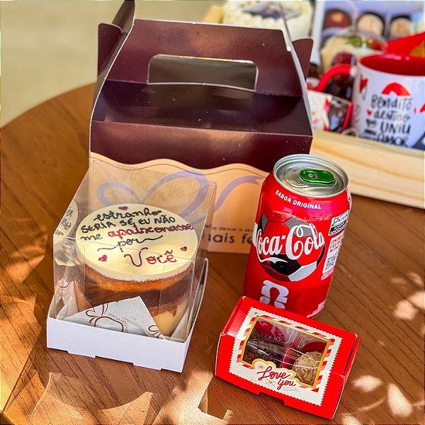 Maletinha Romântica com Bentô Cake