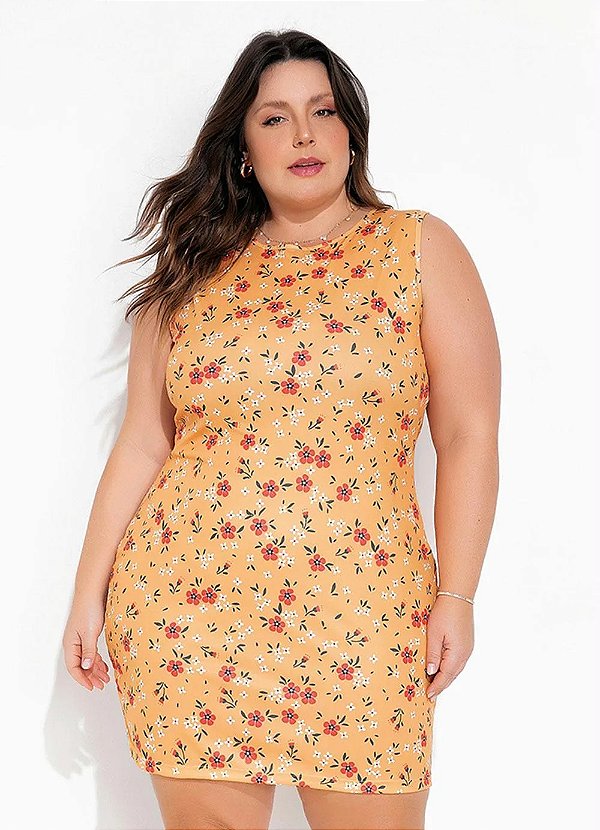 Vestido tubinho floral Plus.