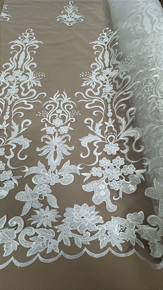 Tule bordado barrado sem pedrarias,off white largura 140 cm 100% Poliamida.