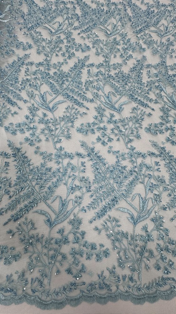 Tule Bordado com pedrarias,azul tifanny largura 130 cm composição 100% Poliéster.