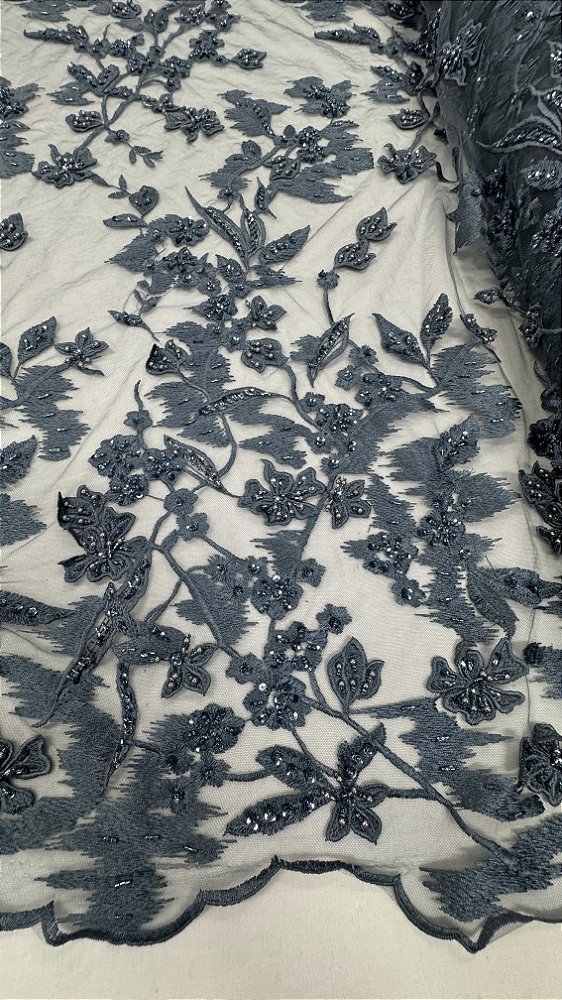 Tule bordado 3D com pedrarias,serenity largura 130 cm composição 100% Poliéster.