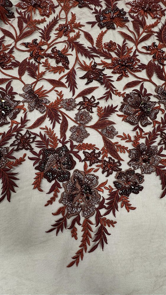Tule bordado com pedrarias,Marsala 130 cm composição 100% Poliamida.