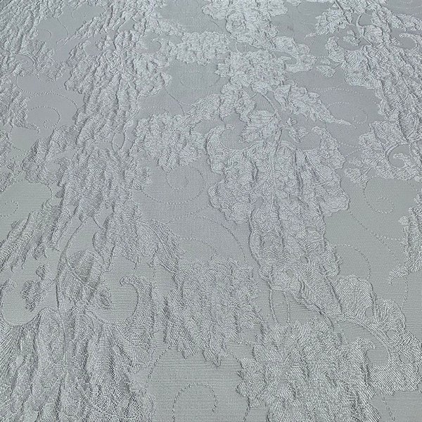 Tecido Jacquard Bordado com Relevo Floral Off White