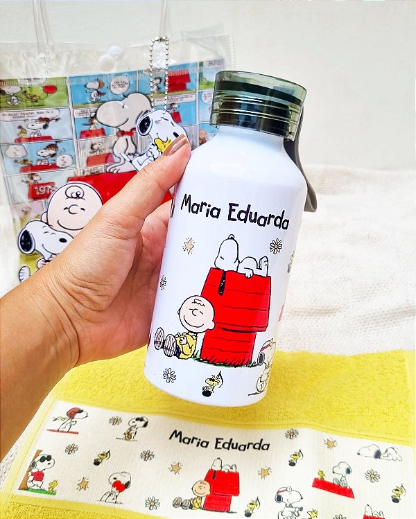 Kit garrafa com toalhinha personalizada Snoopy