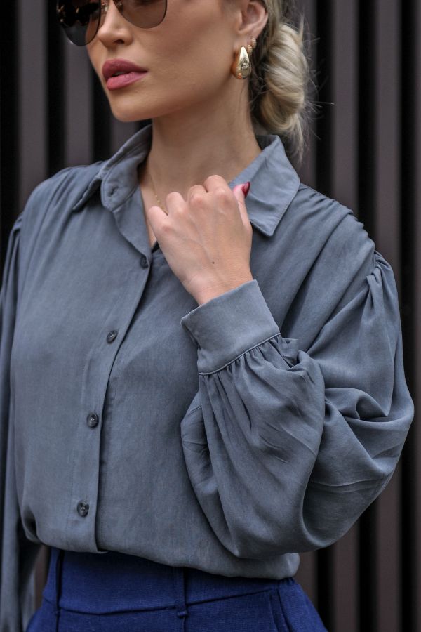 Camisa feminina tay day com manga bufante