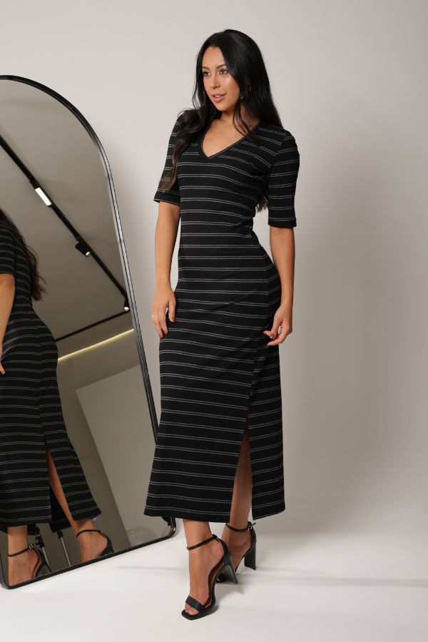 Vestido Feminino Canelado Listrado Decote V