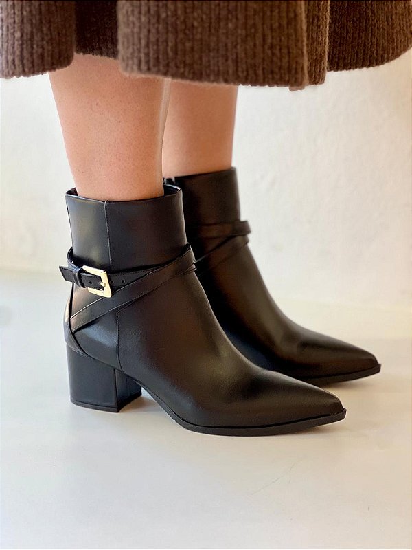 Bota Lorena | Couro preto