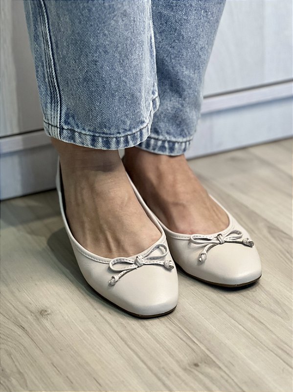 Sapatilha Alice | Couro Off white laço