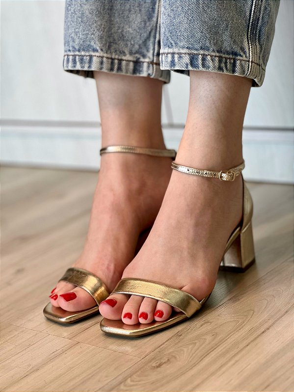 Salto Gabrielle | Couro dourado salto bloco