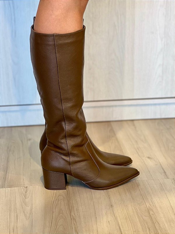 Bota Alina | couro marrom cano longo