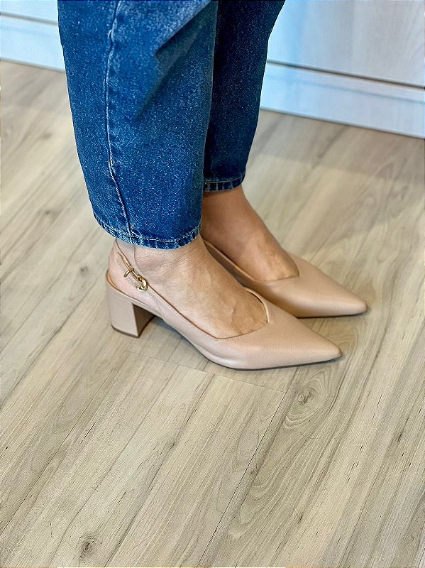 Salto scarpin Elise | Couro slingback nude