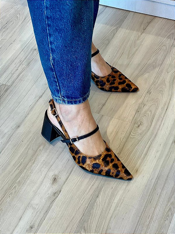 Salto scarpin Mara | Couro slingback leopardo
