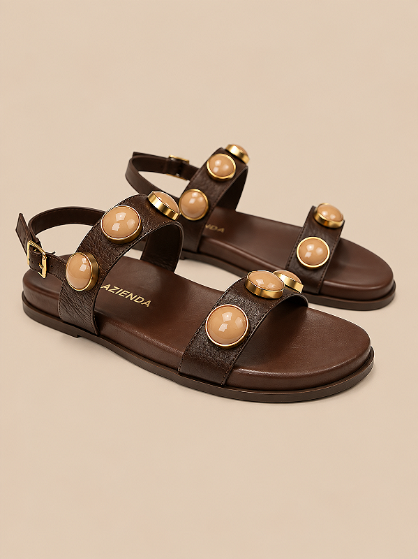 Papete Tati | Couro marrom tachas