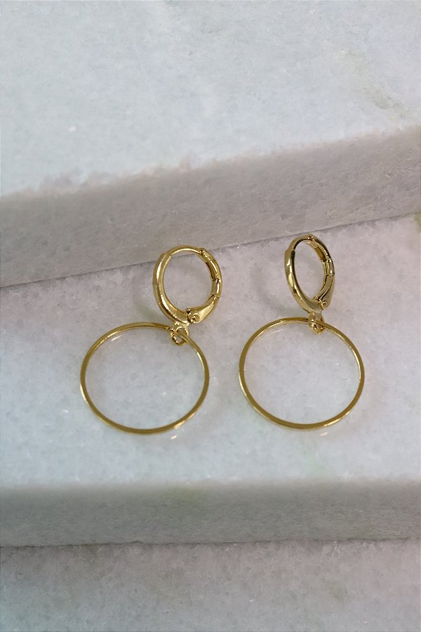 Argola aro círculo • folheado a ouro