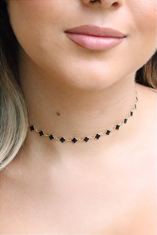 Choker trevinho preto • folheado a ouro
