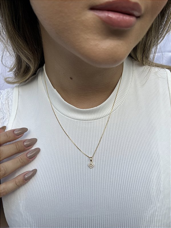 Colar trevo mini • folheado a ouro