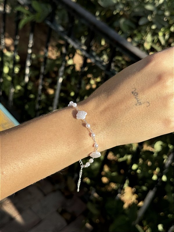 Pulseira concha pérola • folheado a prata