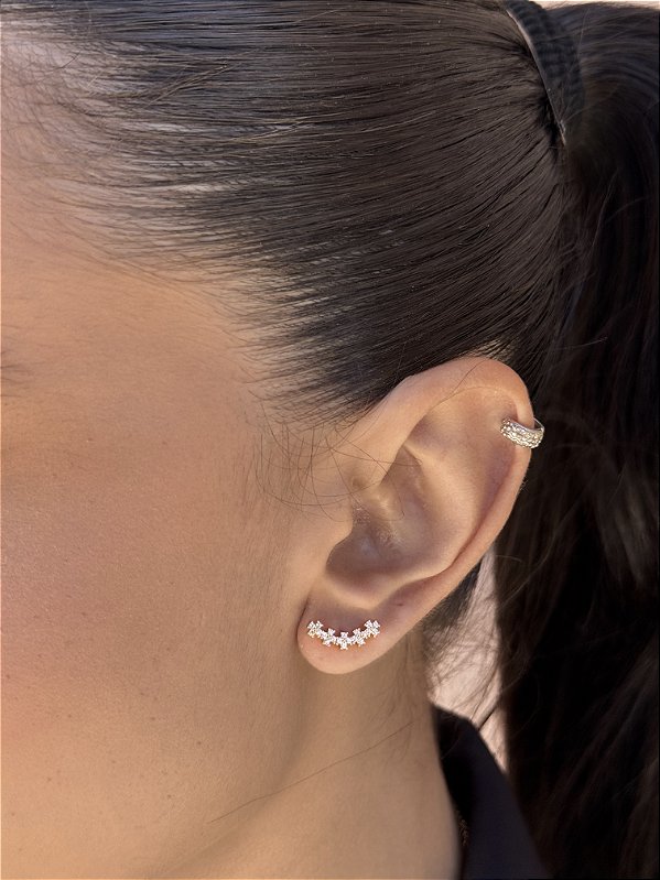 Earcuff florzinhas • folheado a ouro