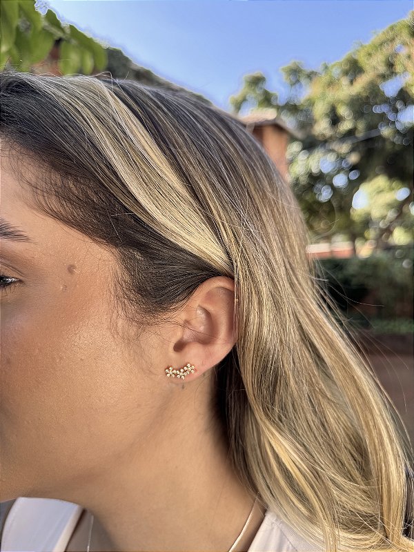 Earcuff 3 flores • folheado a ouro