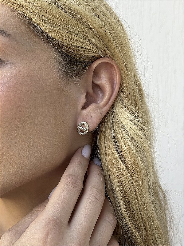 Brinco inspiração Chanel • folheado a ouro