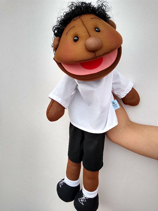 Fantoche menino negro