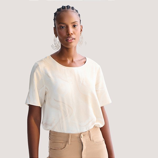 BLUSA LEZ A LEZ MANGA CURTA BEGE ESTAMPADA FEMININA