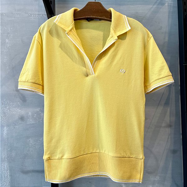 POLO COLCCI MC  SLIM PIQUET AMARELO CLARO FEMININA