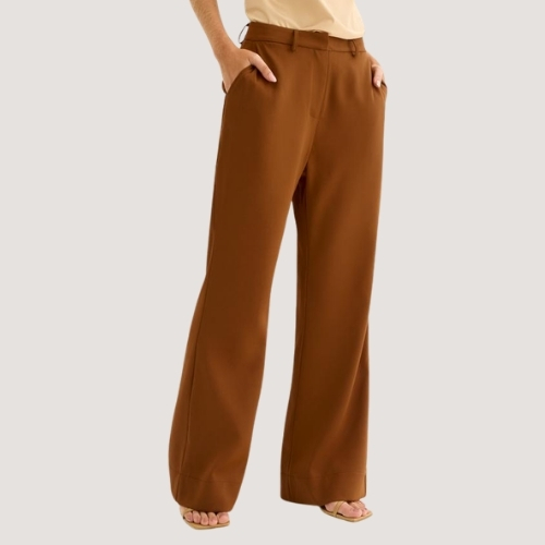 CALÇA LEZ A LEZ ALFAIATARIA RETA MARROM FEMININO ADULTO