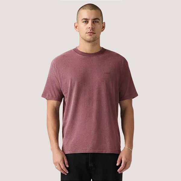 CAMISETA LEVIS MANGA CURTA OVERSIZED ALGODÃO VERMELHO MASCULINO ADULTO