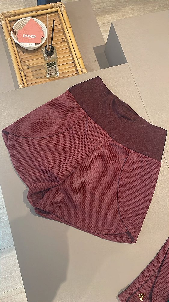 Short Sporty Barolo