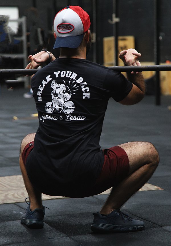 Camiseta Break You Back Preta