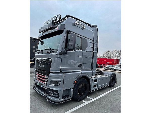 Caminhão Man TGX Individual Lion S 1:24 Solido Cinza