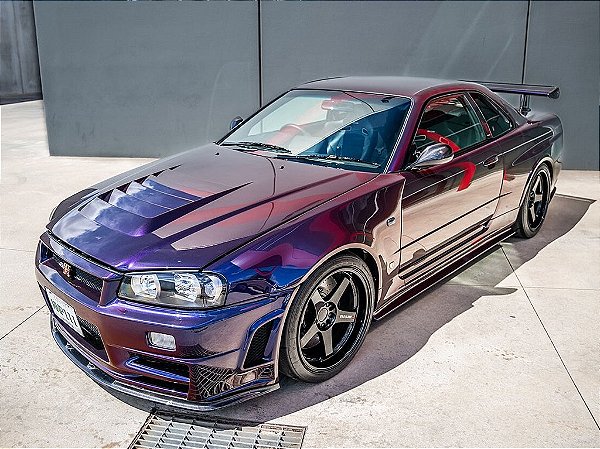 Nissan Skyline (R34) GT-R Z Tune Midnight Purple 1999 1:18 Solido
