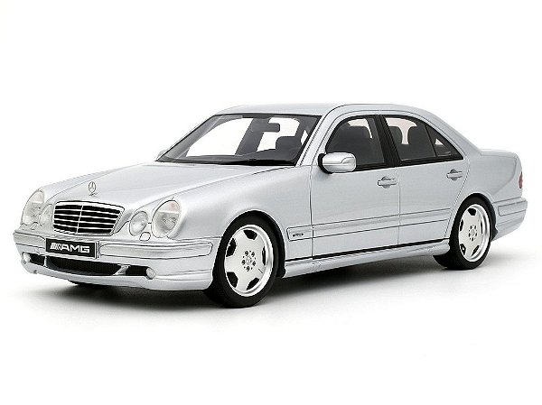 *** PRÉ-VENDA *** Mercedes Benz E55 AMG W210 Brilliant Silver 744 2001 1:18 OttOmobile